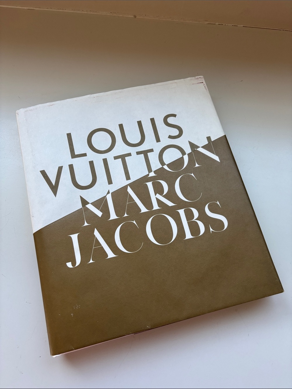 Louis Vuitton / Marc Jacobs 
(Rizzoli Books)  First edition, 2012